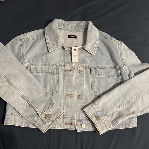Express Jackets & Blazers - Express boxy Denim jacket